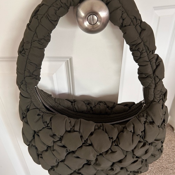 Aritzia Contour Bag - Picture 1 of 2